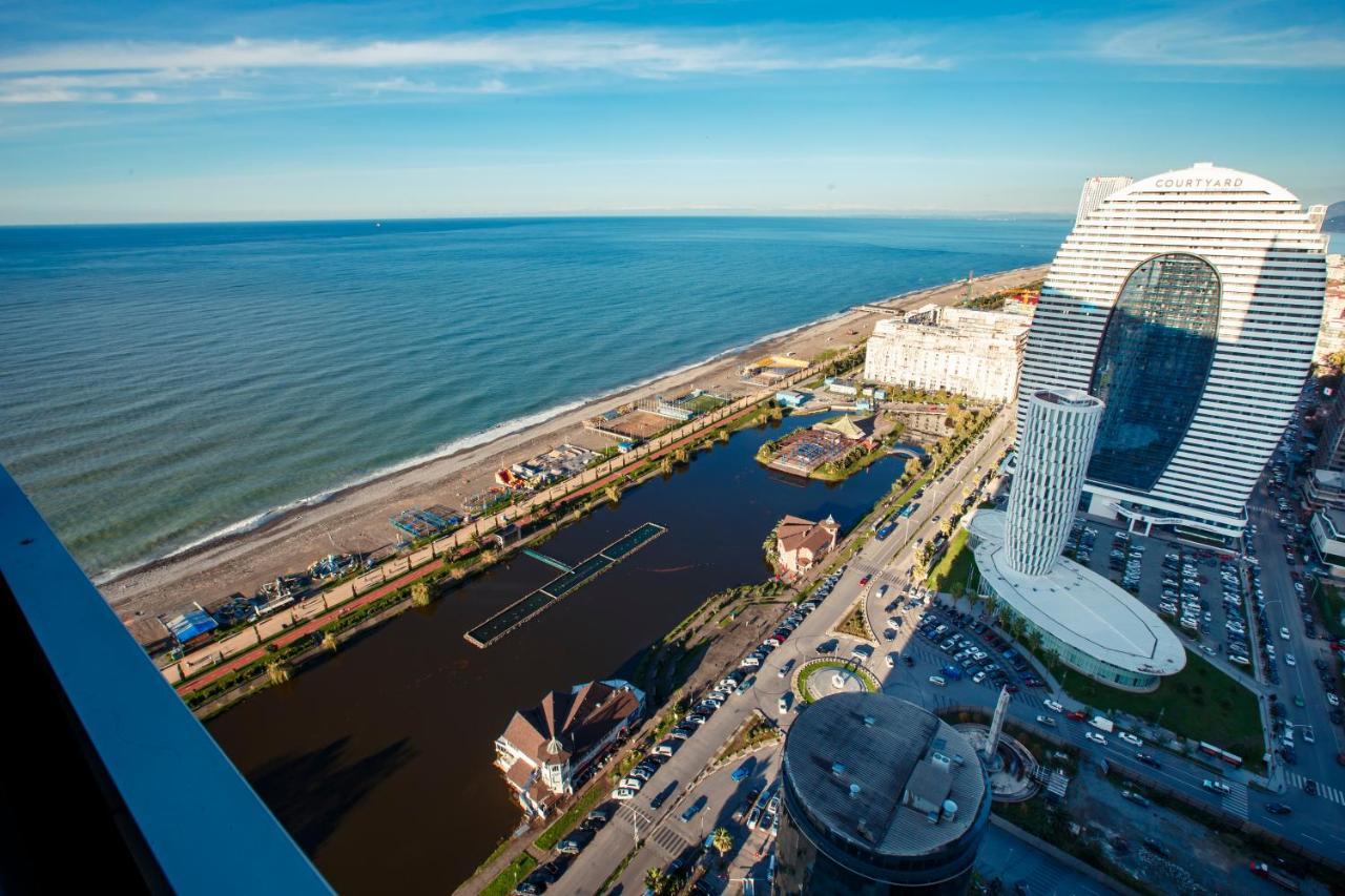 Sea Side Aparthotel in Orbi Batumi Exterior foto