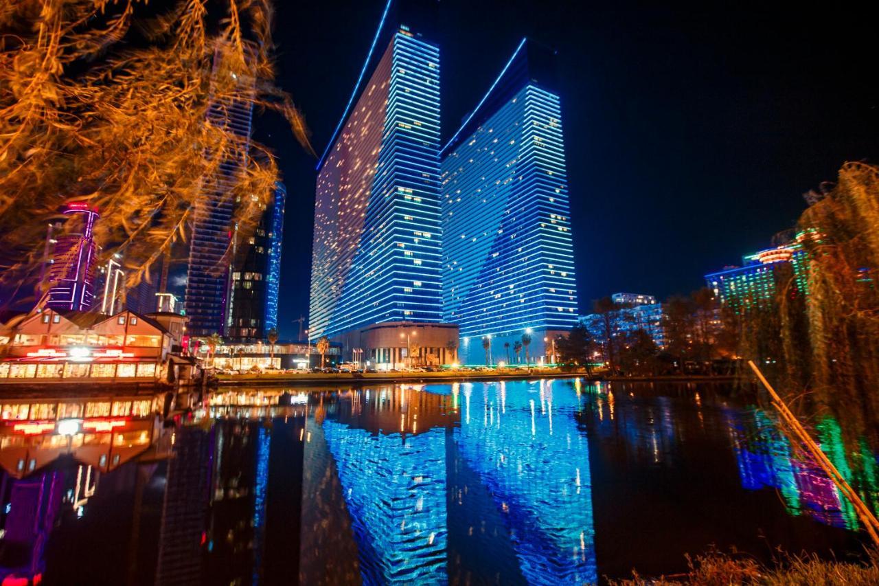 Sea Side Aparthotel in Orbi Batumi Exterior foto