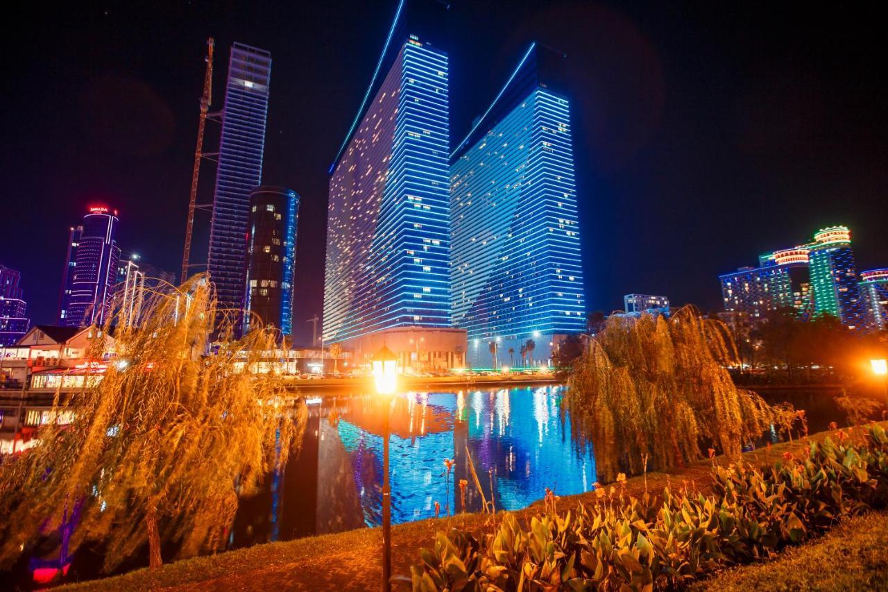 Sea Side Aparthotel in Orbi Batumi Exterior foto