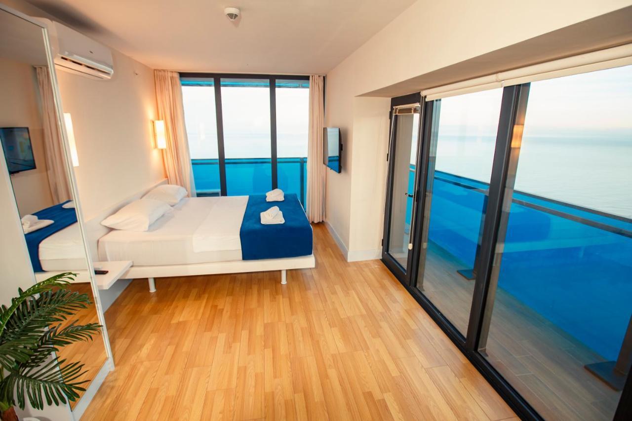 Sea Side Aparthotel in Orbi Batumi Exterior foto
