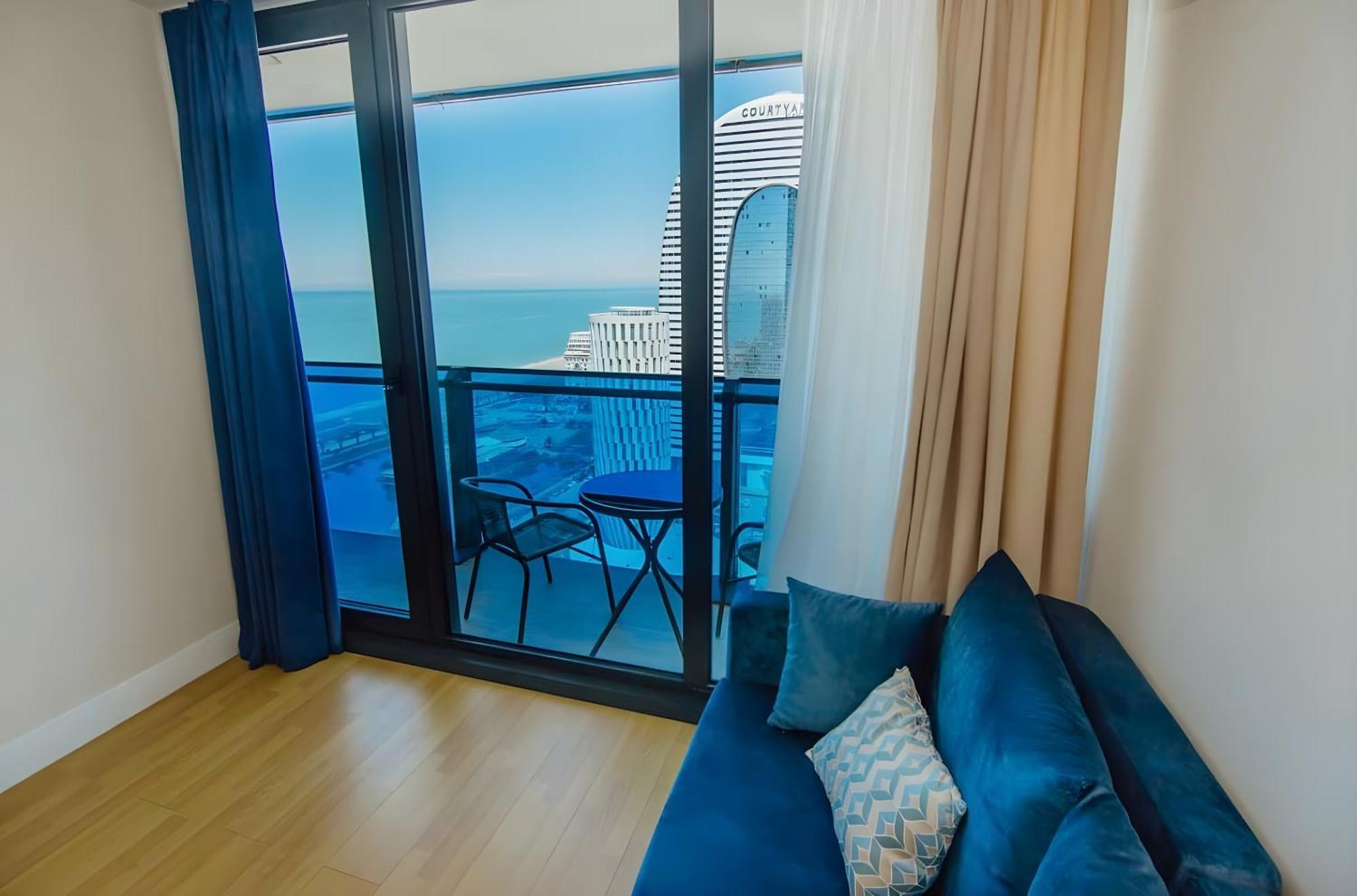 Sea Side Aparthotel in Orbi Batumi Exterior foto
