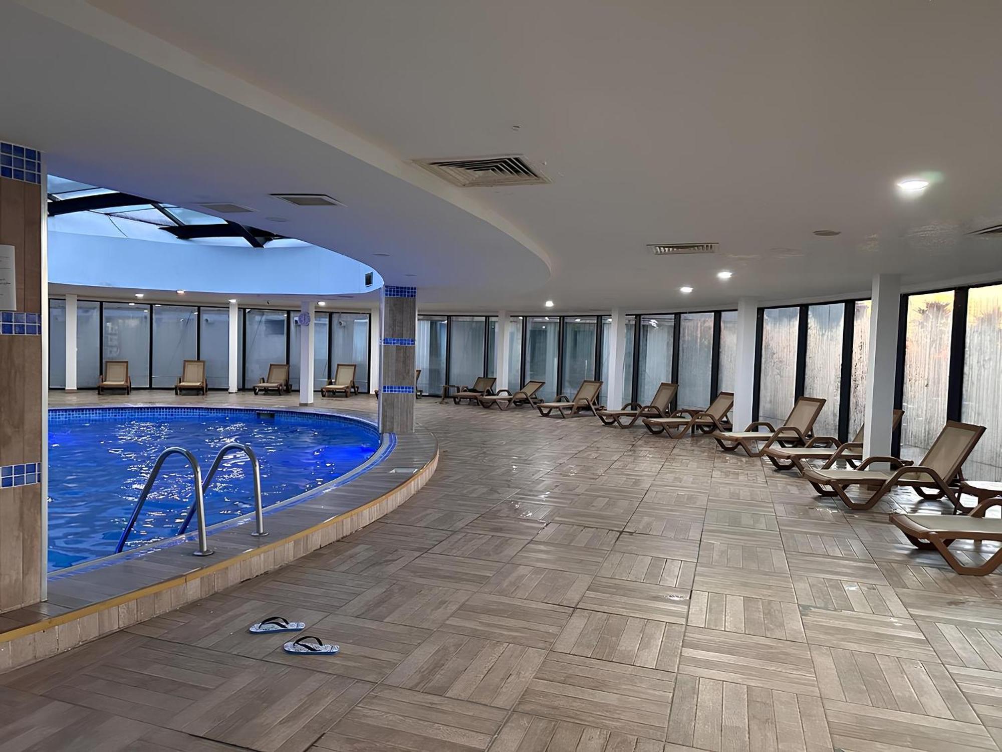 Sea Side Aparthotel in Orbi Batumi Exterior foto