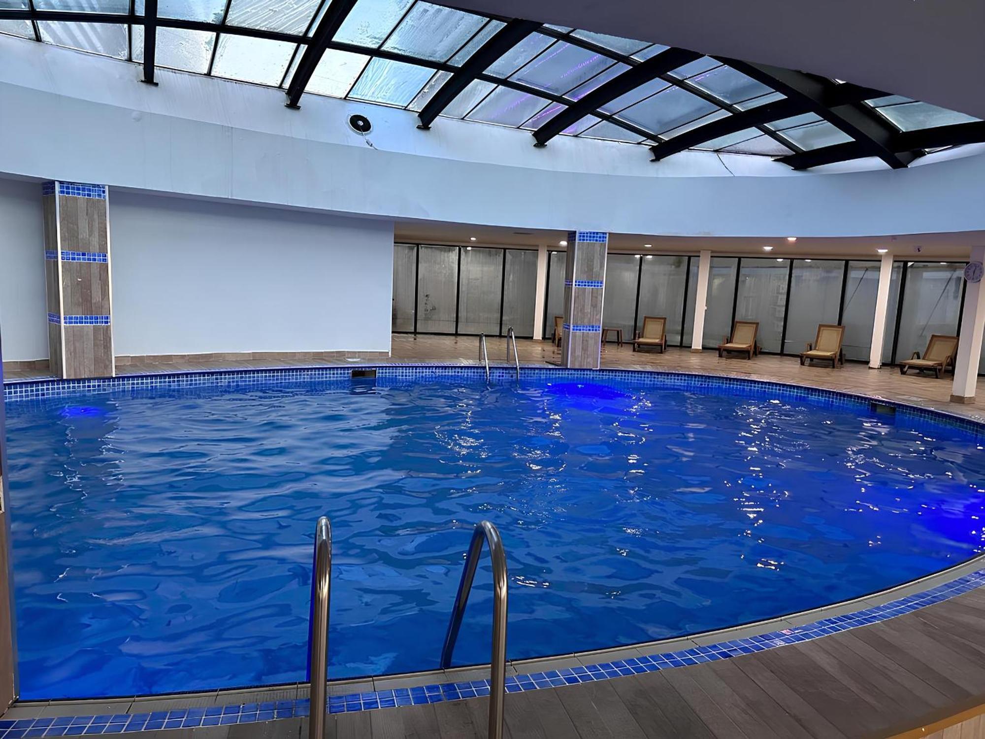 Sea Side Aparthotel in Orbi Batumi Exterior foto